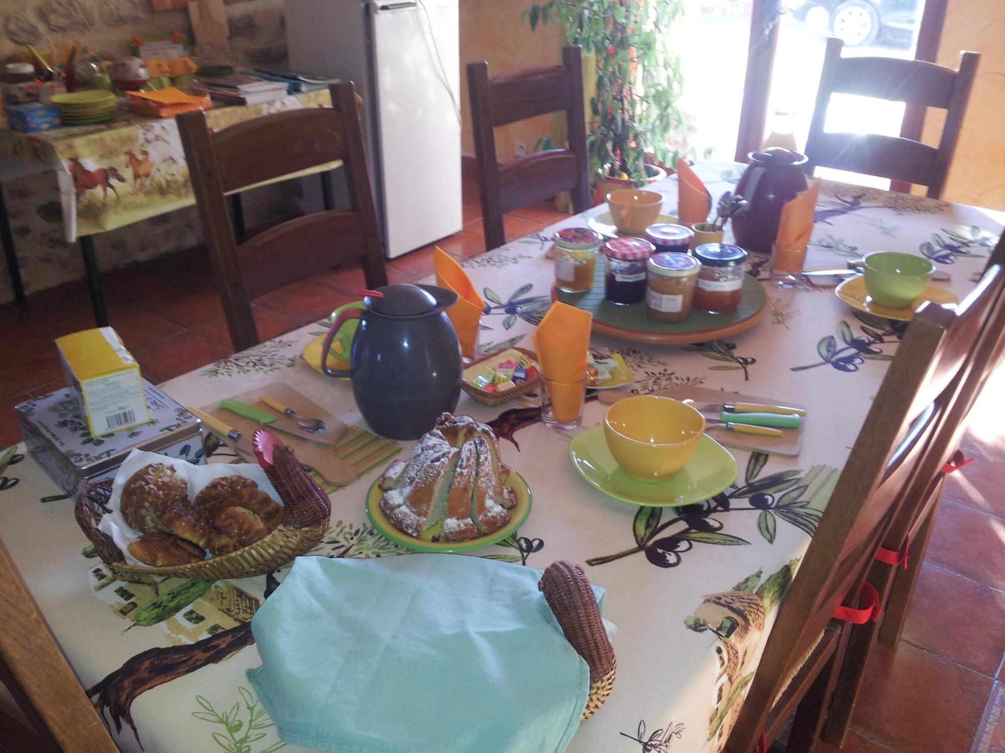 Mas D'En Roca Bed & Breakfast Fourques  Exterior photo